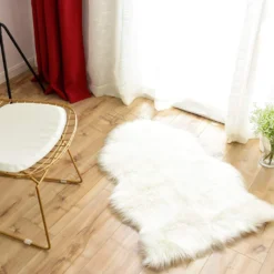 Schaffell-Teppich Echtes Schaffell Länge: 60 * 90 Cm - Pelzteppich Schaffell Bettvorleger Fell Kinderwagen Polster Fell Weiß