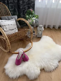 Sheepmania Lammfell Echt Ungeschoren Groß - Dichtes Langhaar Schaffell Echt Bis 10 Cm - Teppich Decke Kamin Lammfelldecke Kinderwagen - Weiß -Vidaxlko Verkaufe c89f31d7ff1f1f214c9868bacc46a0c0