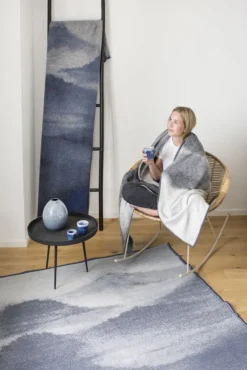 David Fussenegger Wohndecke Velvet 'Berge' 135 X 200 Cm Navy -Vidaxlko Verkaufe ebe5f962b5f94f75de566fe61aace8bb