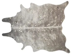 Kunstfell Teppich Beige / Grau Mit Goldenen Akzenten 150 X 200 Cm Webpelz Kuh Fellform Pelzimitat Bettvorleger Überwurf Für Sofa Sessel Stühle